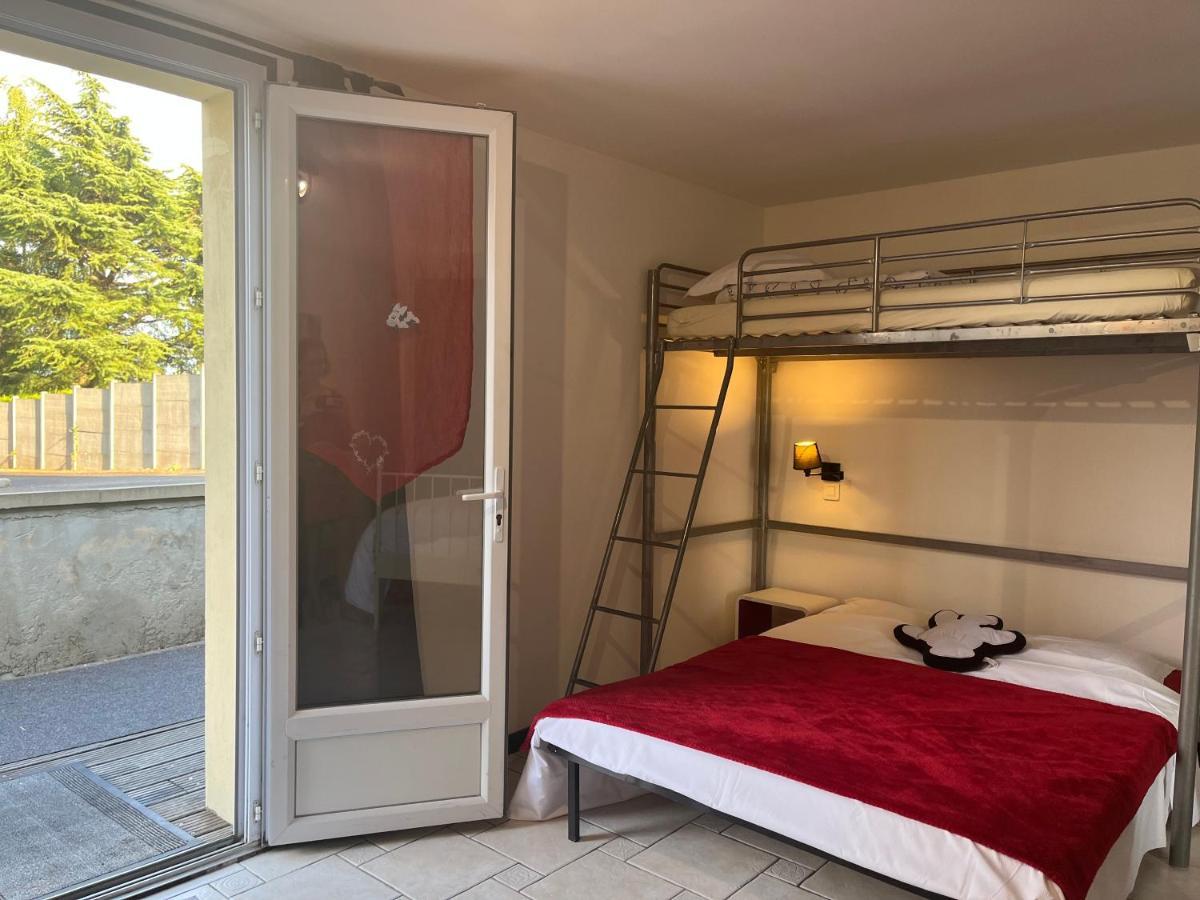 D'hotes Poirier Bazin Bed & Breakfast