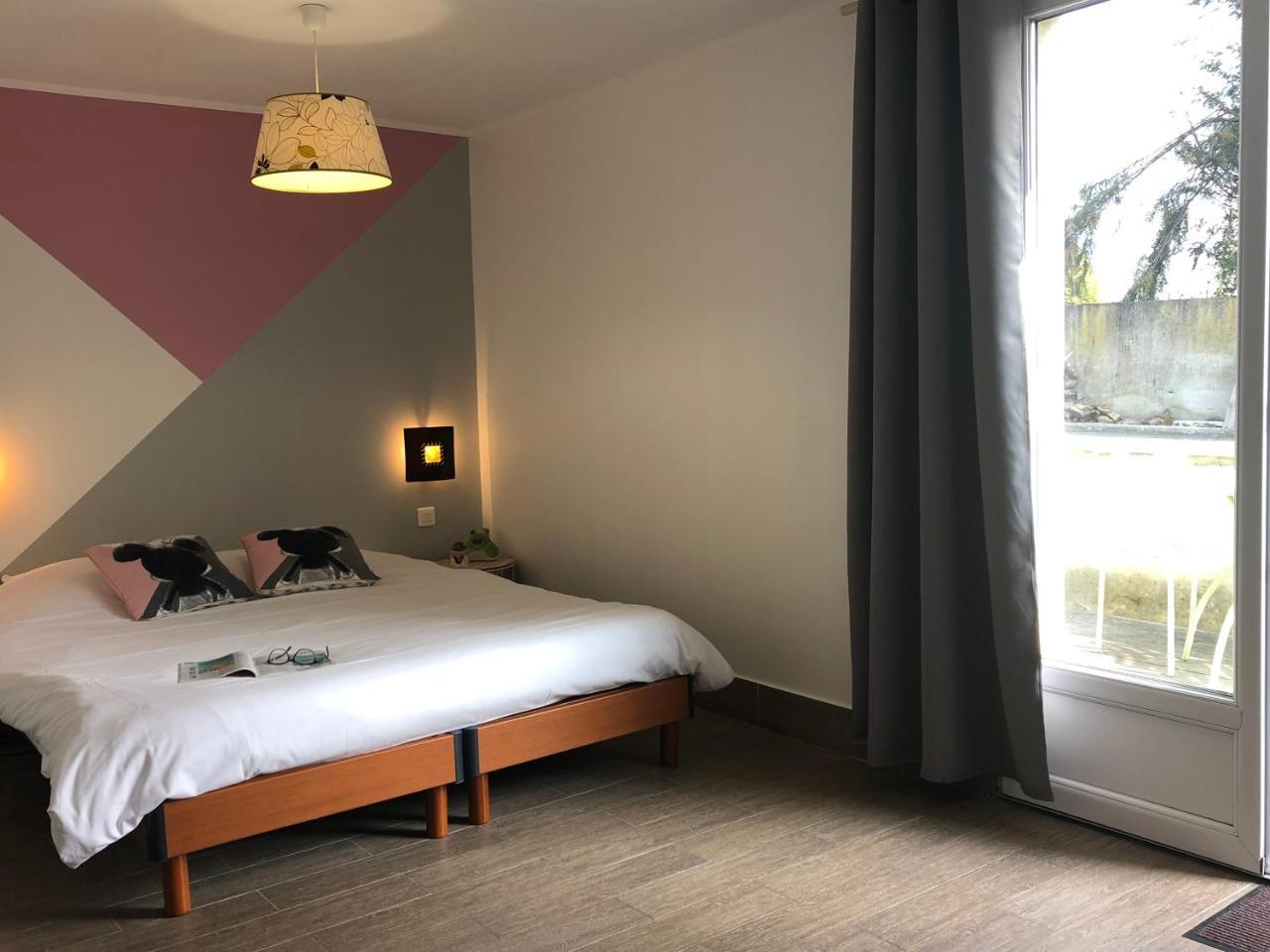 Bed & Breakfast Chambres D'hotes Poirier Bazin Montry